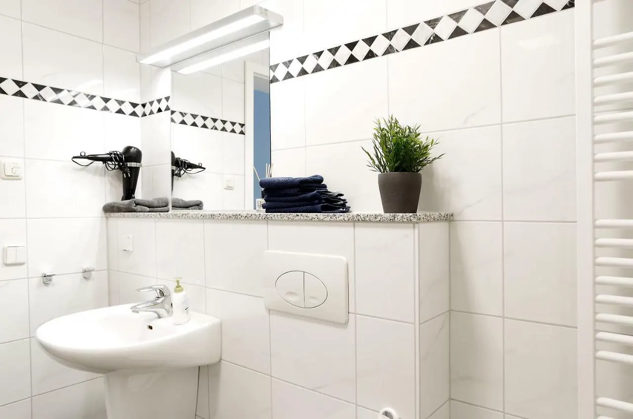 Swine By Rockchair Apartments L Superhost Status L Cozy Family & Business Flair In City Center 