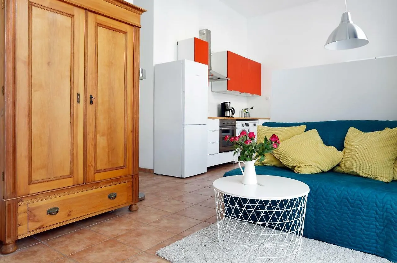Swine By Rockchair Apartments L Superhost Status L Cozy Family & Business Flair In City Center 