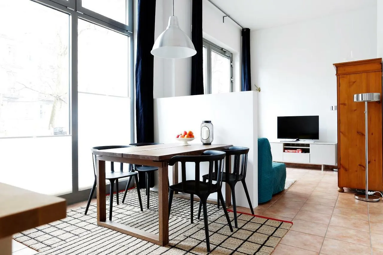 Swine By Rockchair Apartments L Superhost Status L Cozy Family & Business Flair In City Center 